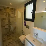 ヴィラ Celebrity B *