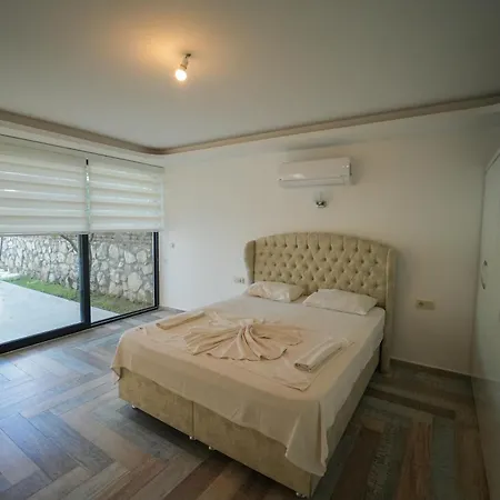 Celebrity B * Fethiye